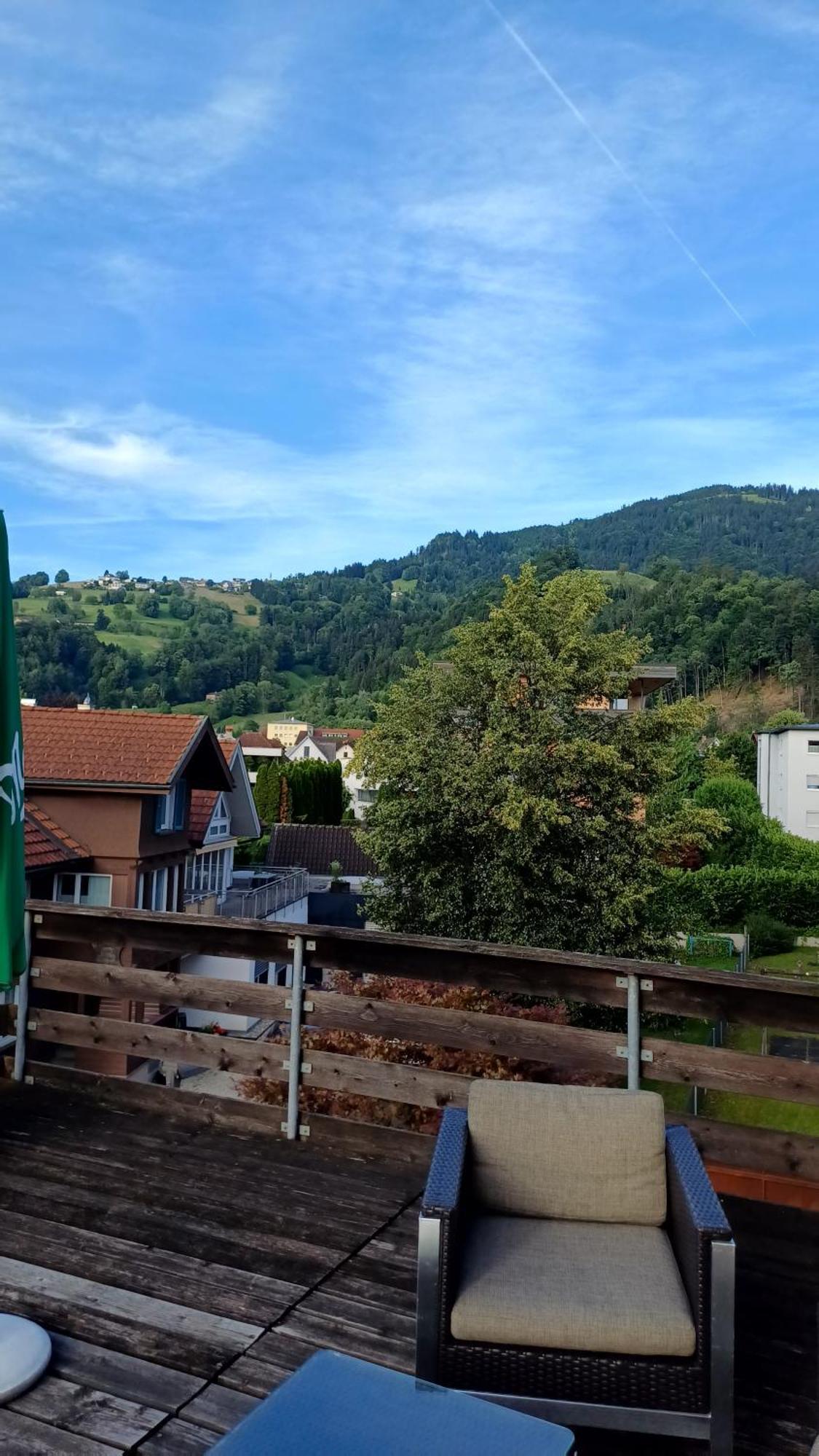 Ruhige Stadtwohnung, 107 M2 Dornbirn Bagian luar foto